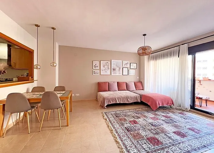 Piso De 2 Dorm Y 2 Banos - Ideal Para Familia, Cerca De La Playa